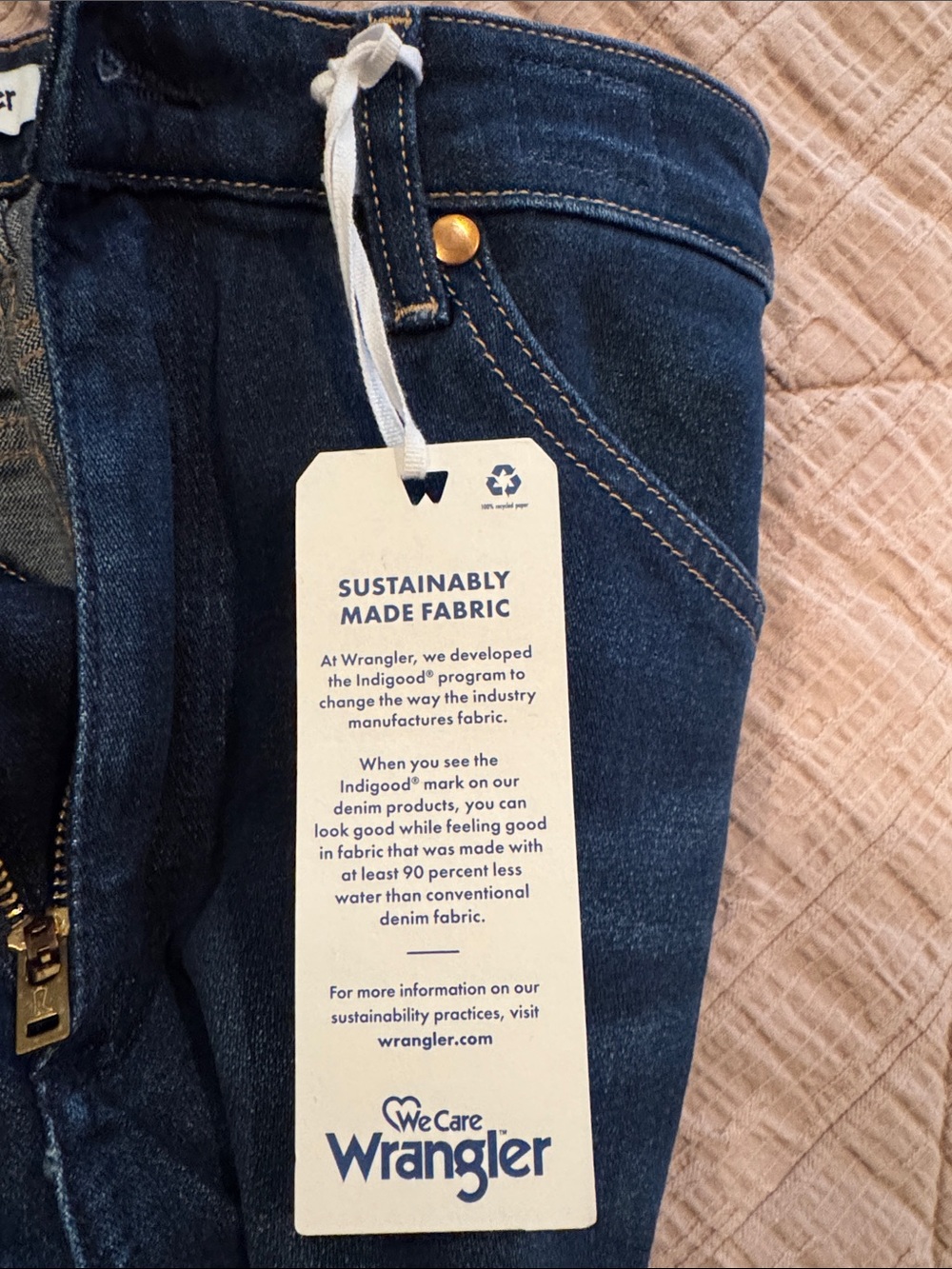 NWT Wrangler Wanderer Women's Dark Blue Flared Jeans - Picture 5 of 6